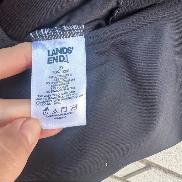 Lands’ End Women's Chlorine Resistant V Neck One Piece Fauxkini Swimsuit - Picture 11 of 11